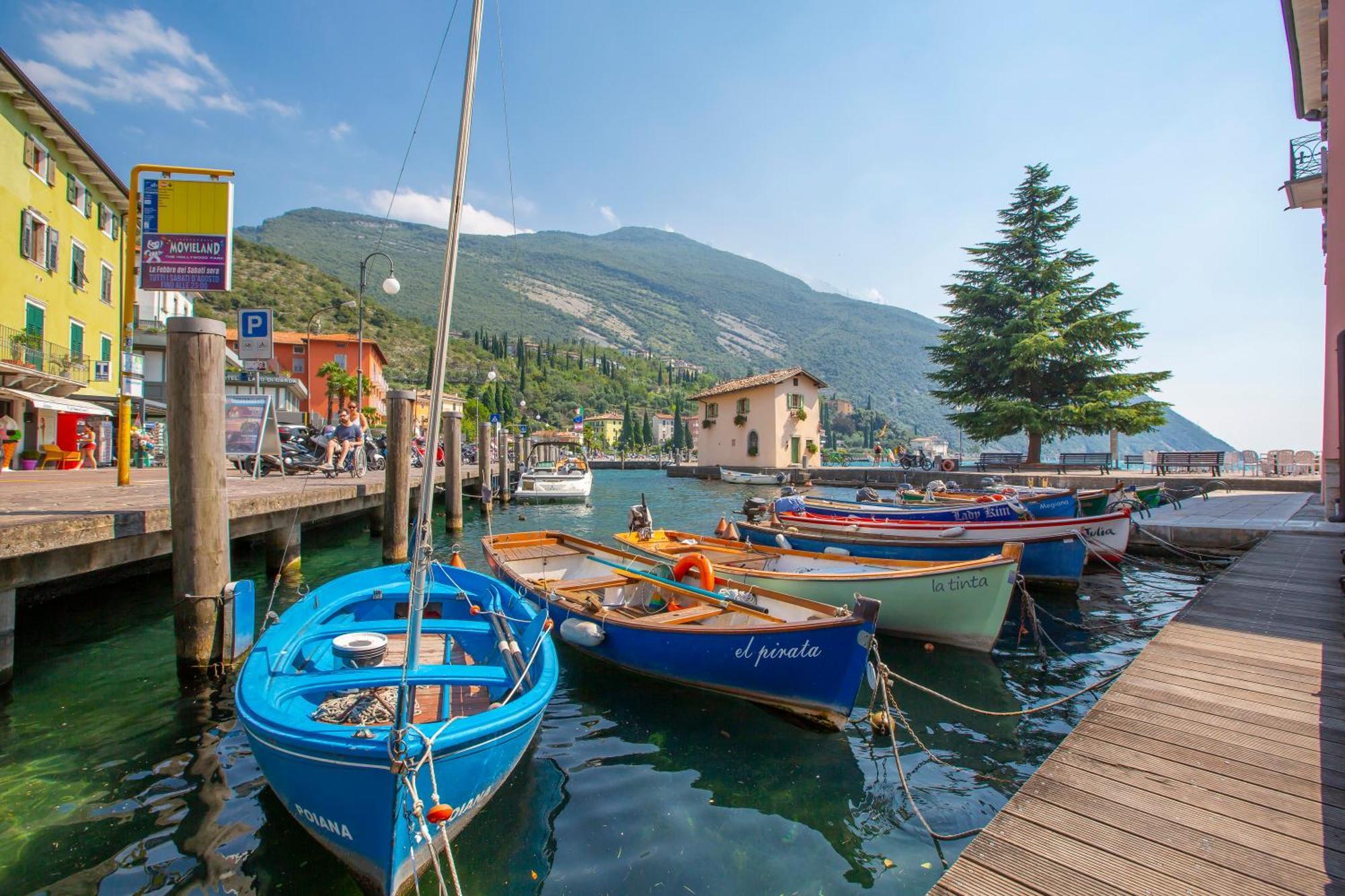 Paulie Apartment - Happy Rentals Riva del Garda Exterior photo