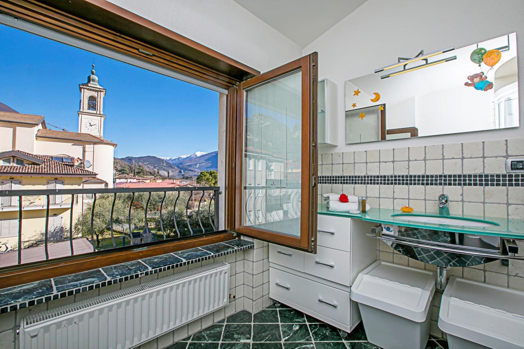 Paulie Apartment - Happy Rentals Riva del Garda Exterior photo