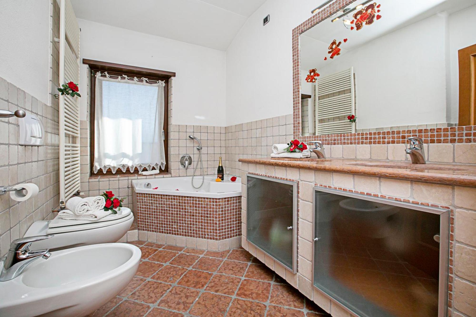 Paulie Apartment - Happy Rentals Riva del Garda Exterior photo